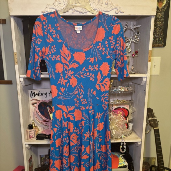Lularoe Nicole Fit Flare Dress Floral Leaf Print. Tagged Size S. - Picture 1 of 3